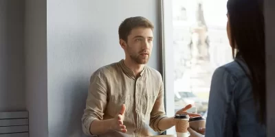 discussion-couple.webp