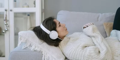 femme-musique.webp