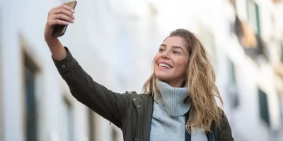 femme-selfie-4.webp